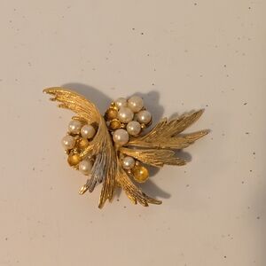 Vintage Crown Trifari Leaf Brooch